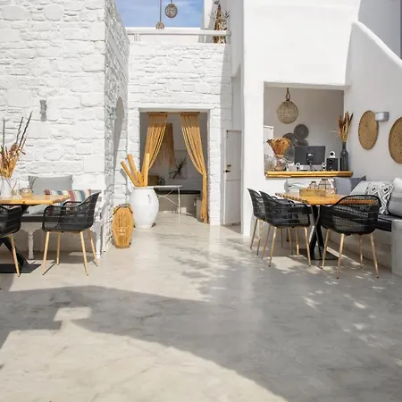 מלון דירות 8 Keys 4*