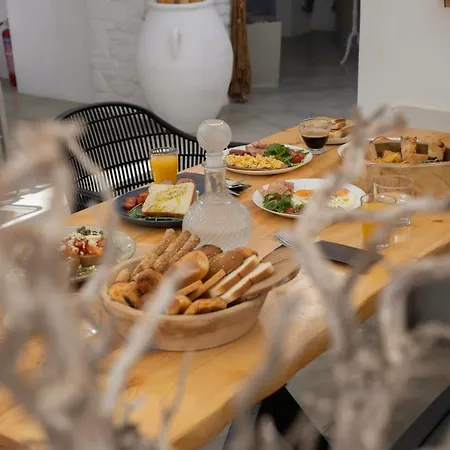 8 Keys Ξενοδοχείο με διαμερίσματα 4*