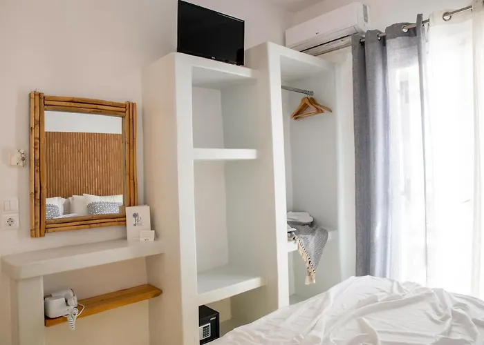 8 Keys Aparthotel 4*